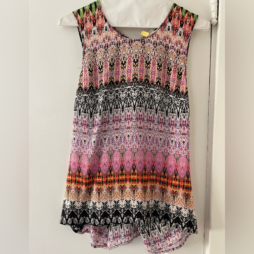 Charlie Jade Sleeveless Top size small